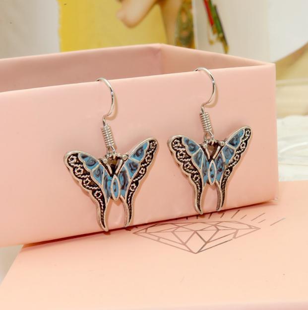 Retro butterfly earrings