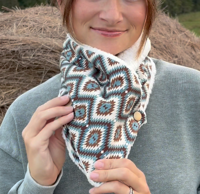 Western Sherpa Cowl Neck - Green