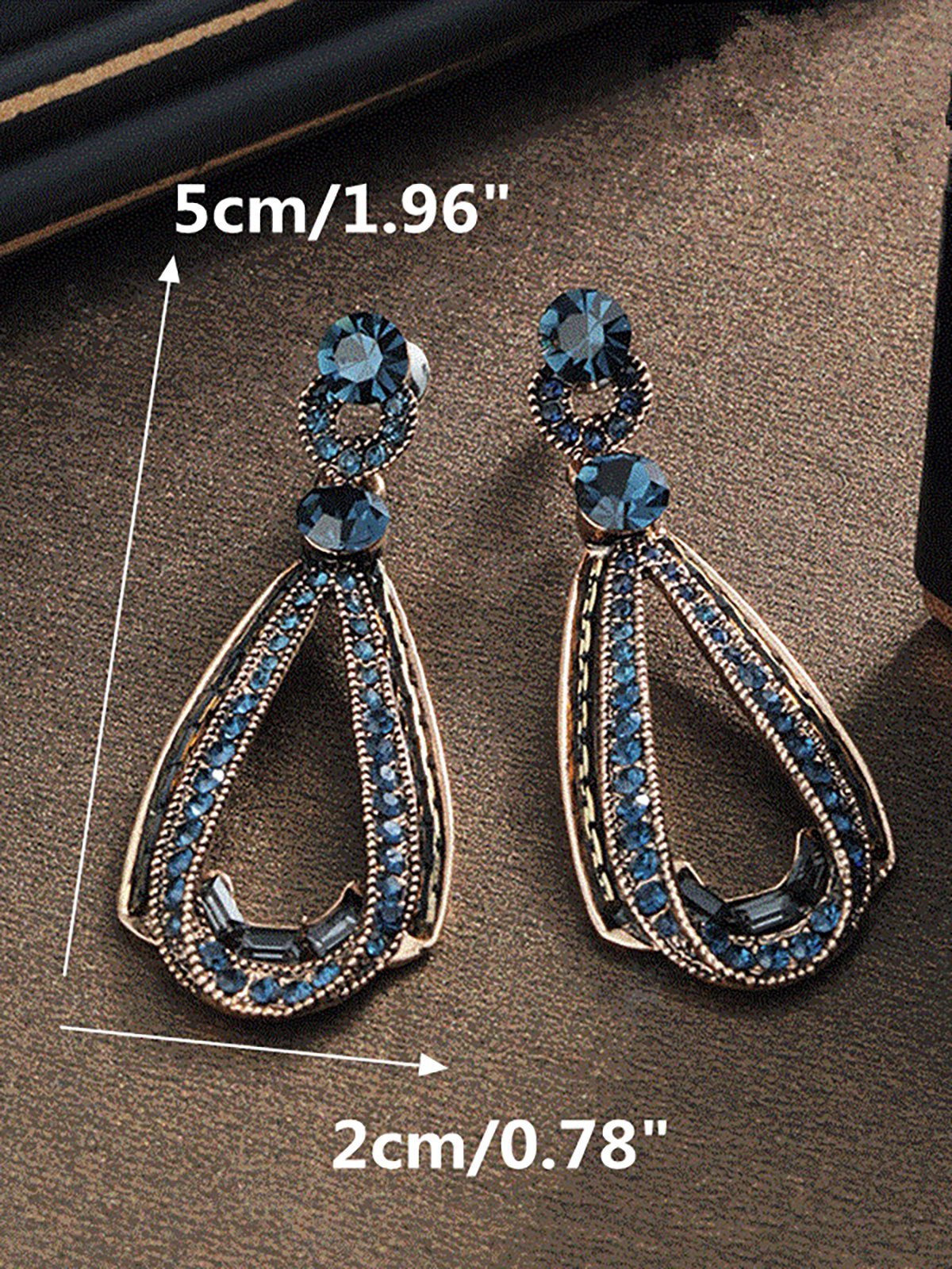 Women's Vintage Luxury Earrings Hollow Sapphire Dangle Gold Drop Sharp Rhinestones Earrings