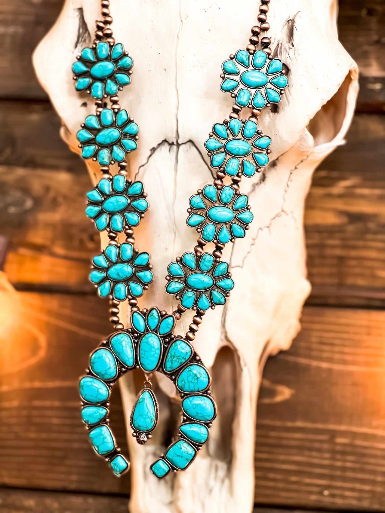 Boho Turquoise Flower Pendant Alloy Necklace