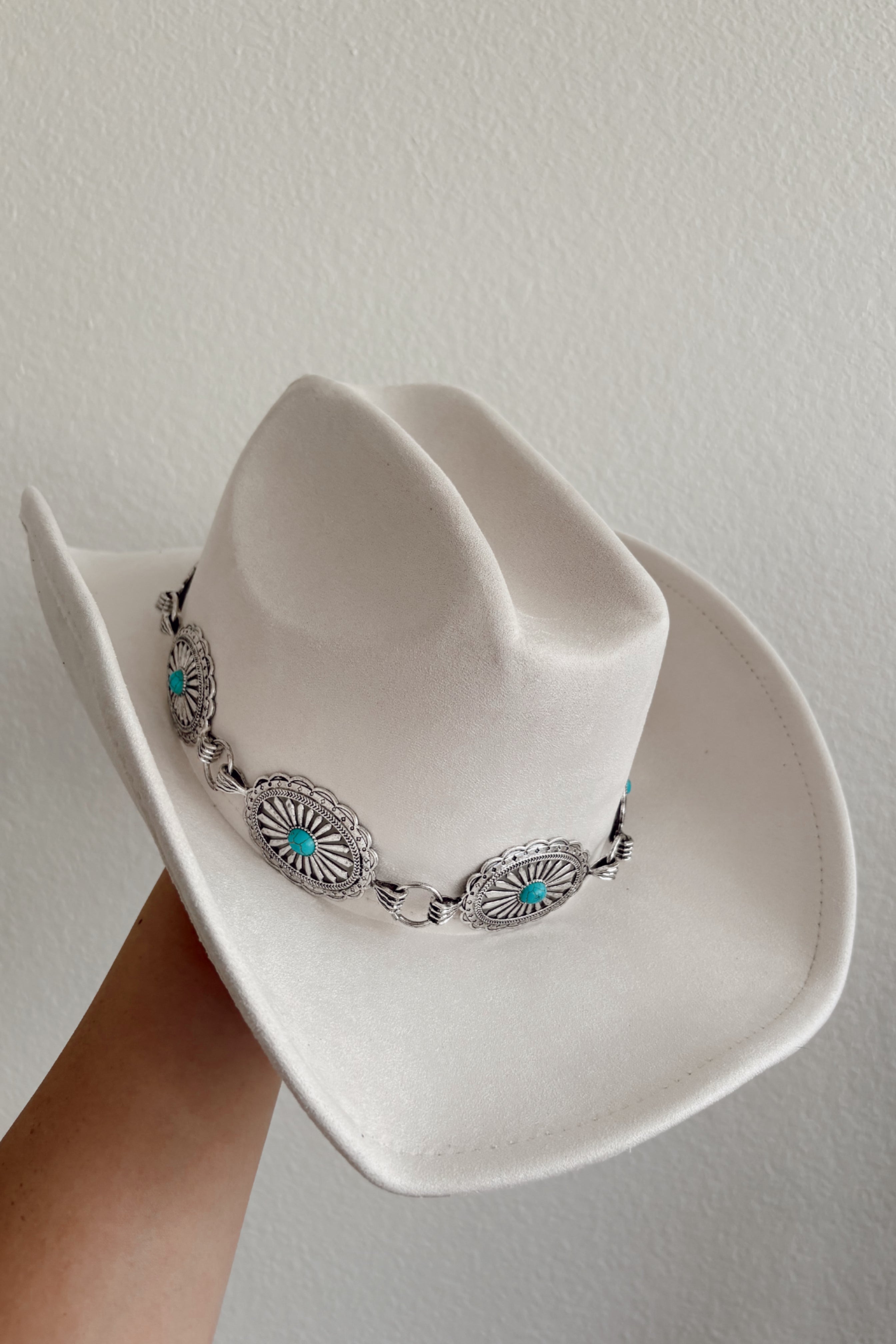 Concho Cowboy Hat (Ivory)